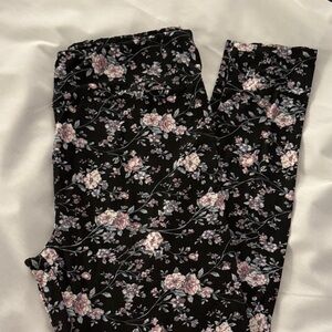 LuLaRoe Black Floral Leggings with Pink and Lavender Flowers